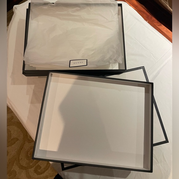 Gucci Gift Box - Picture 8 of 14